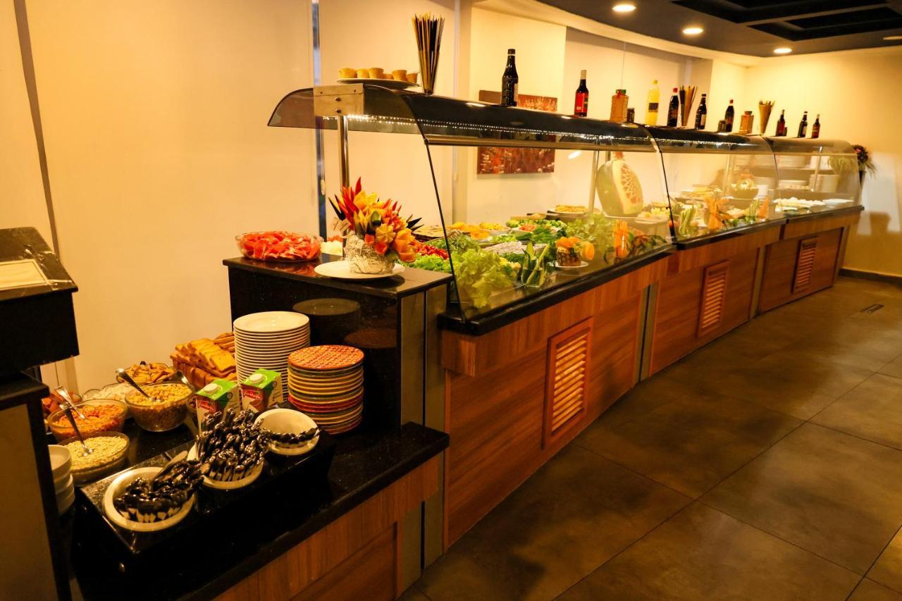The Corner Park Hotel Antalya Bagian luar foto