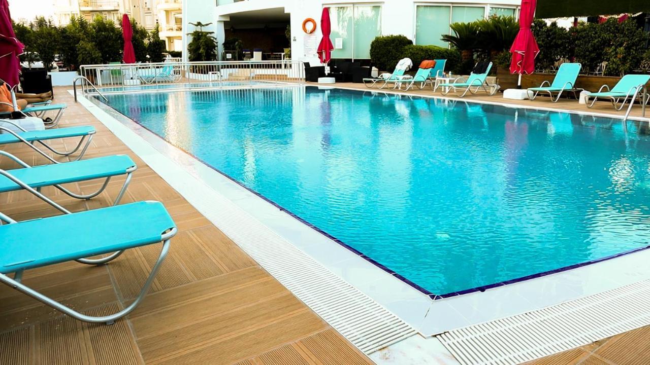 The Corner Park Hotel Antalya Bagian luar foto